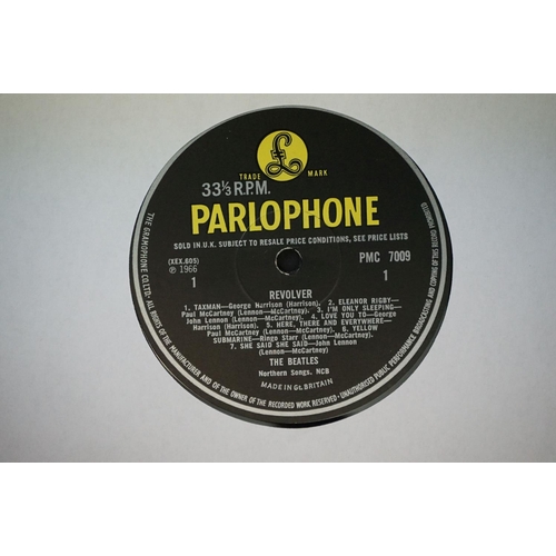 394 - Vinyl - 6 The Beatles LPs to include A Hard Days Night, For Sale both with The Parlophone Co Ltd and... 