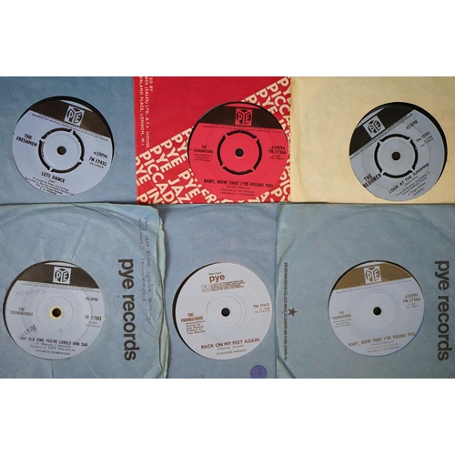 221 - Vinyl - Approximately 300 7” singles on Pyle records and Piccadilly Records including Rock / Rock ‘N... 