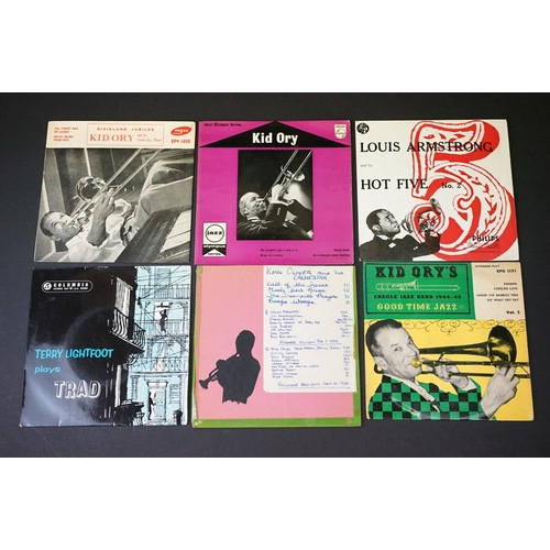 225 - Vinyl - Over 120 Jazz EPs to include: Tony Kinsey Trio & Joe Harriott, The Tommy Whittle Quintet, Ot... 