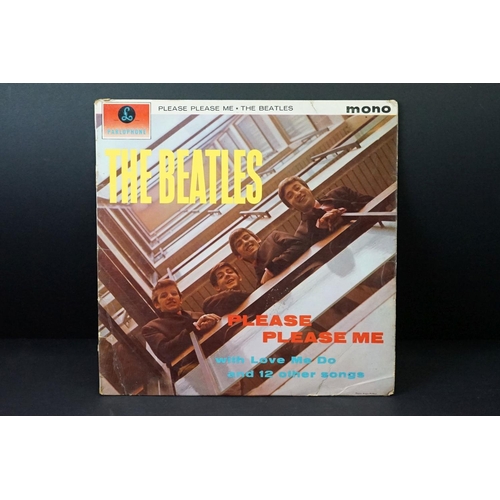 278 - Vinyl - 5 Beatles LPs to include Yellow Matter Custard original Trademark Of Quality red vinyl issue... 