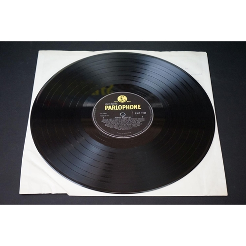 288 - Vinyl - 2 The Beatles LPs to include Please Please Me (PMC 1202) and With The Beatles (PMC 1206), bo... 