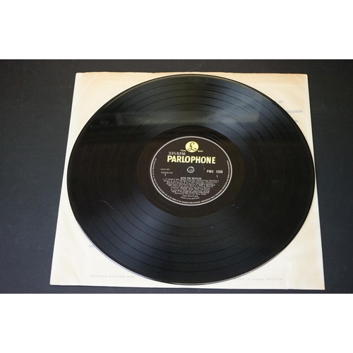 288 - Vinyl - 2 The Beatles LPs to include Please Please Me (PMC 1202) and With The Beatles (PMC 1206), bo... 