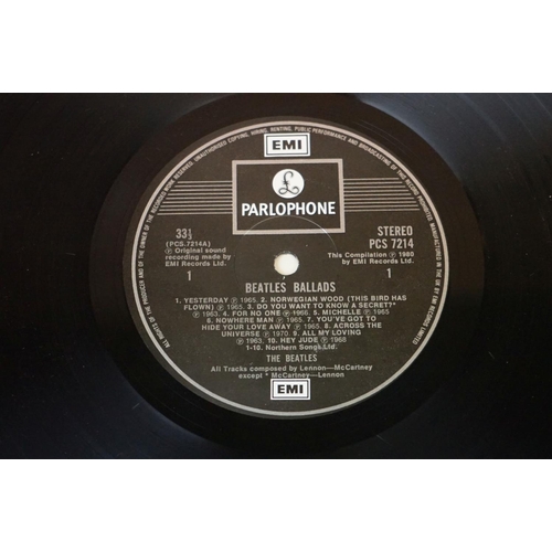 290 - Vinyl - 7 The Beatles LPs to include The Beatles Again (Apple SW385) US pressing, Help!, Beatles Bal... 