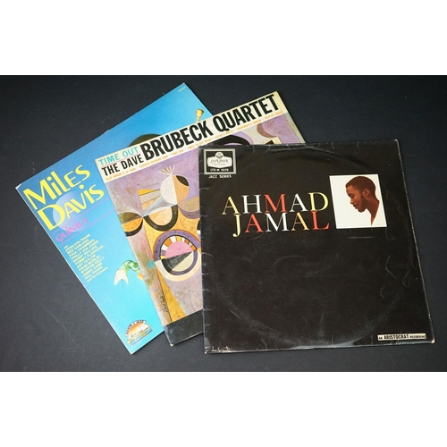 292 - Vinyl - 8 Jazz LPs to include Miles Davis, Dave Brubeck, Mugsy Spanier, Modern Jazz Quartet and Char... 