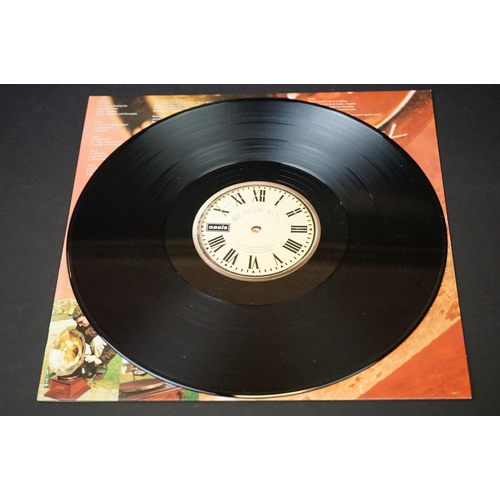 536 - Vinyl - Oasis Be Here Now fan club only box set release on Creation Records CRELP 219.  Box Vg, Viny... 