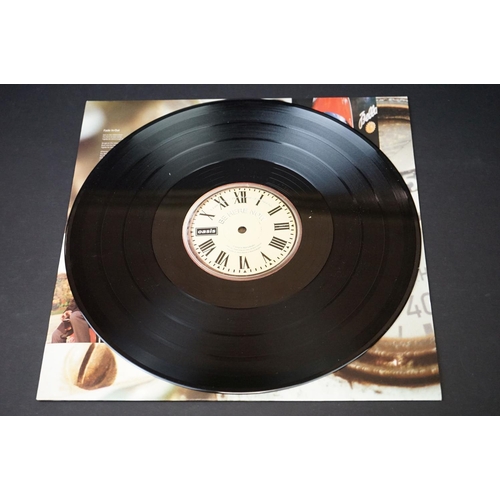 536 - Vinyl - Oasis Be Here Now fan club only box set release on Creation Records CRELP 219.  Box Vg, Viny... 