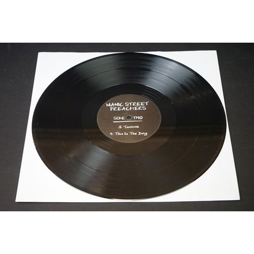 537 - Vinyl - Manic Street Preachers On Track With Seat limited edition 12