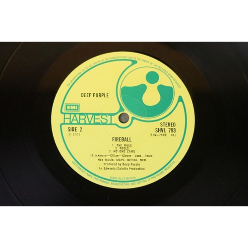 333 - Vinyl - 2 Deep Purple LPs to include In Rock (Harvest SHVL 777) The Gramophone Co Ltd to rim, No EMI... 