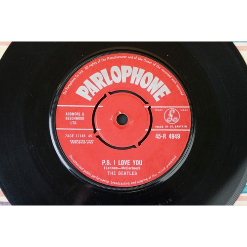 81 - Vinyl - The Beatles Love Me Do (45-R 4949) 1G 1O mother matrices, ZT tax code, vinyl has many light ... 