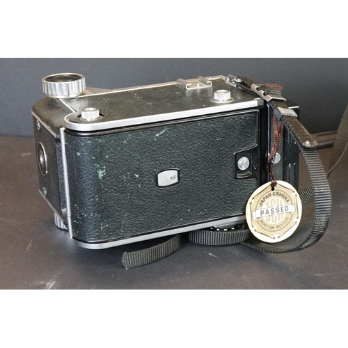 371 - Mamiya Flex C Professional Medium Format Camera with accessories