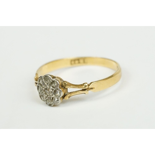 216 - A fully hallmarked 9ct gold band buckle ring together with a ladies 18ct gold dress ring.