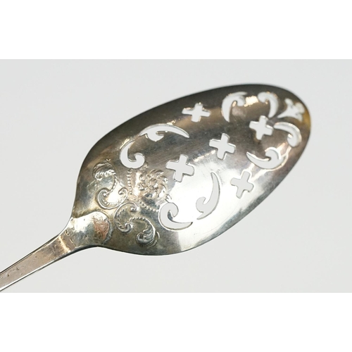 221 - Georgian mote spoon with 'fancy' back