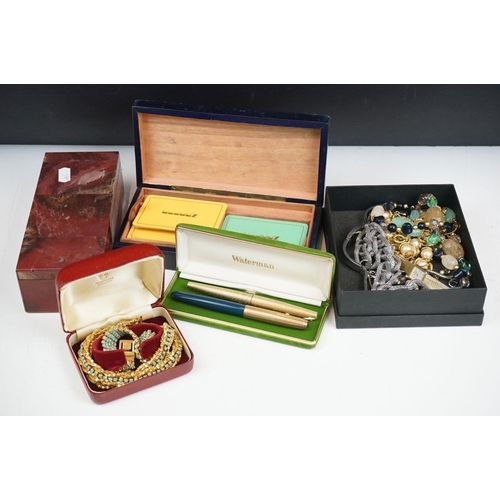 293 - A small group of mixed collectables to include costume jewellery, Parker Fountain Pen with another f... 