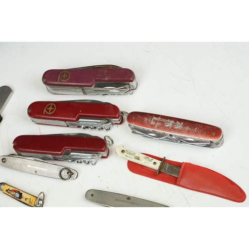 303 - A collection of vintage and contemporary pocket penknives.