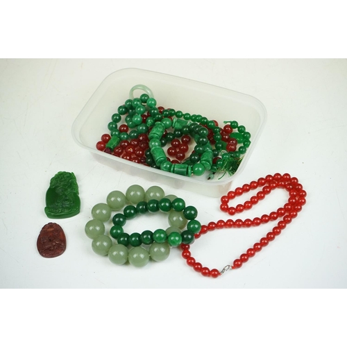 304 - Jade jewellery