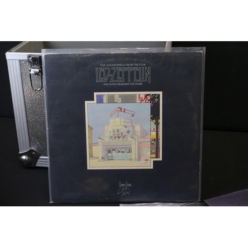 410 - Vinyl - 21 Led Zeppelin LPs spanning their career including some duplication.  At least Vg overall