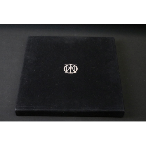 587 - Vinyl - Dream Theater ‎– Black Clouds & Silver Linings ltd edition black velvet box set on 
(Roadrun... 