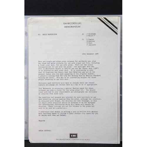 993 - Memorabilia - The Beatles - Full PR press release pack from the unreleased Beatles Sessions compilat... 