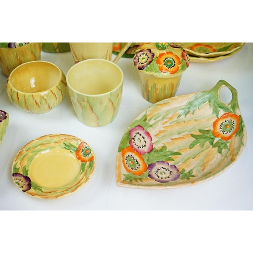 100 - Carlton Ware - A collection of 1930s Anenome pattern ceramics to include jugs, vases, sugar bowl, he... 