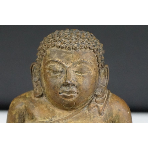 139 - Thai ' Fat Bellied ' Bronze Buddha seated in the lotus position. Measures 20cm high