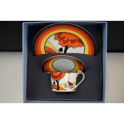 93 - Wedgwood limited edition - a Wedgwood women designers of the 20th century Clarice Cliff after the ho... 