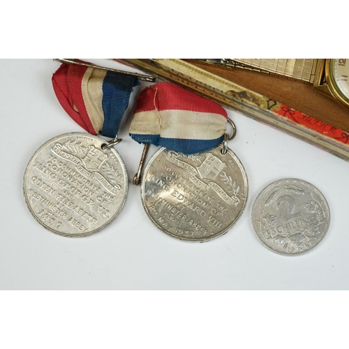 178 - A small group of mixed collectables to include coins, commemorative medallions, silver bangle and a ... 