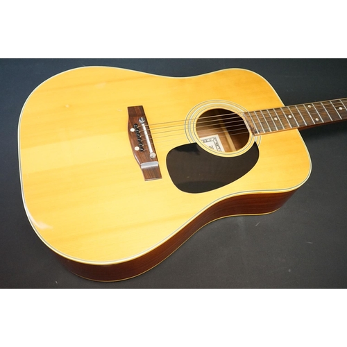 1048 - Guitar - Kizo Suzuki acoustic guitar model number 9651.  Comes with a Kinsman gig bag