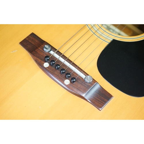 1048 - Guitar - Kizo Suzuki acoustic guitar model number 9651.  Comes with a Kinsman gig bag