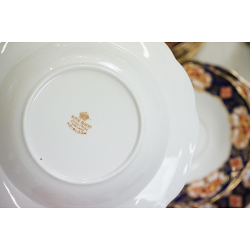 89 - Royal Albert Heirloom pattern extensive tea and dinner service. The lot to include approximately; te... 