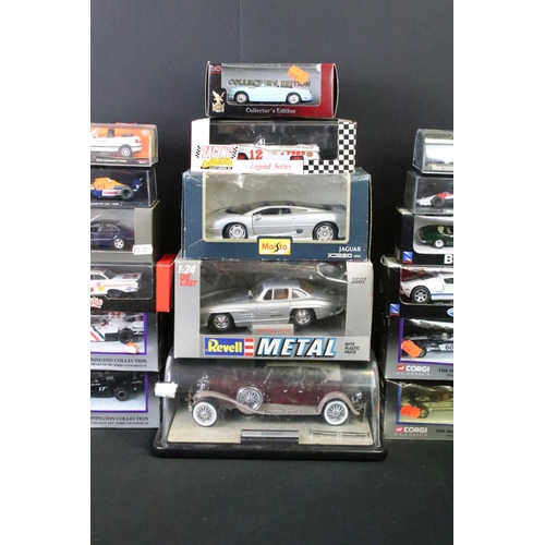 1104 - 29 Boxed diecast models, to include Franklin Mint, Revell, Corgi, Burago, Maisto, MC Toy etc, featur... 