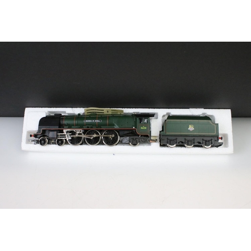 47 - Three boxed Hornby OO gauge locomotives to include R392 GWR County Class Loco County of Bedford, R26... 