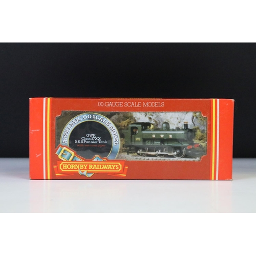 49 - Four boxed Hornby OO gauge locomotives to include R060 BR Class B17 4-6-0 Leeds United, R349 GWR Kin... 