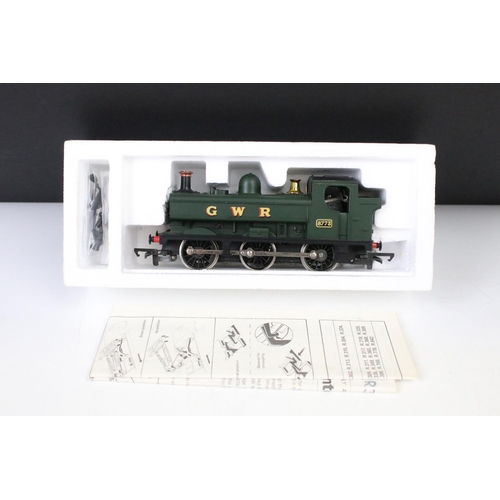 49 - Four boxed Hornby OO gauge locomotives to include R060 BR Class B17 4-6-0 Leeds United, R349 GWR Kin... 