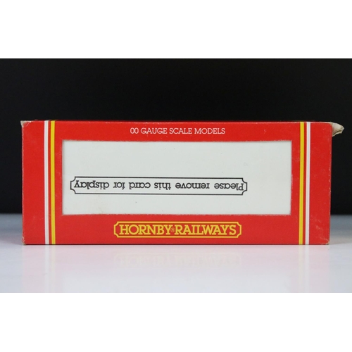 52 - Five boxed Hornby / Triang OO gauge locomotives to include R761 GWR Kneller Hall, R165 GWR 0-6-0 PT ... 