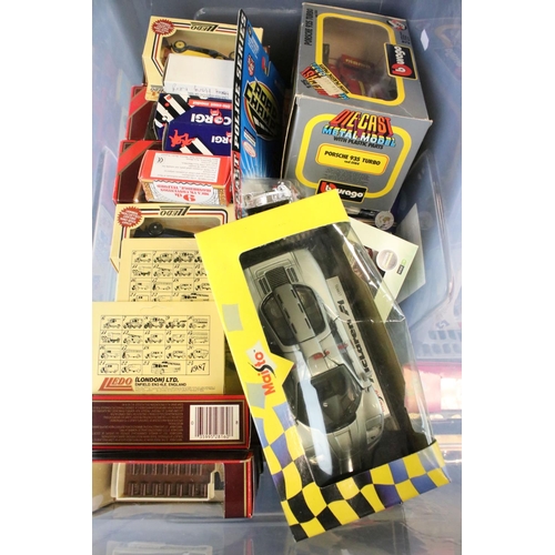 1166 - Over 90 boxed / carded diecast models to include Corgi, Matchbox, Lledo, Vanguards, EFE, Norev, Oxfo... 