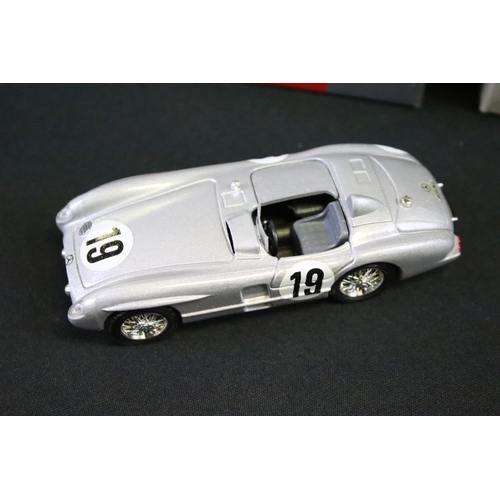 1179 - 33 boxed diecast models to include 2 x White Rose Collectibles (California Highway Patrol & Maryland... 