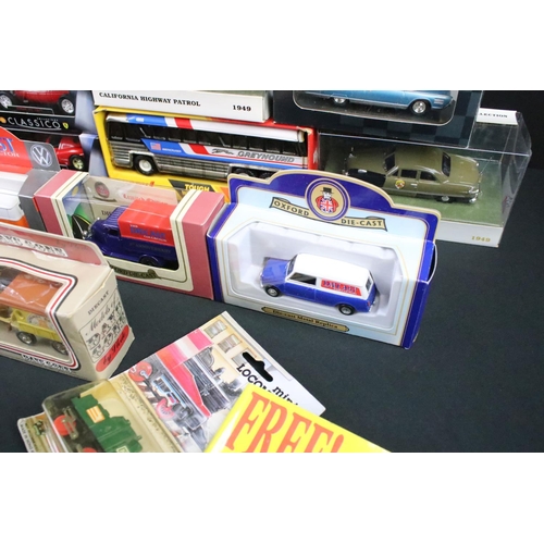 1179 - 33 boxed diecast models to include 2 x White Rose Collectibles (California Highway Patrol & Maryland... 