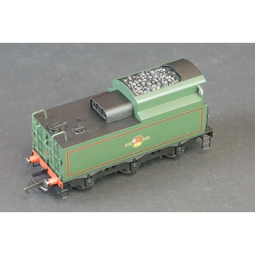 11 - Boxed Hornby OO gauge NRM National Railway Museum R2294 BR 4-6-2 Merchant Navy Class Ellerman Lines ... 