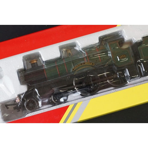 13 - Five boxed Hornby Railroad OO gauge items to include R2670 Train Pack, R4526 Operating Mail Coach an... 