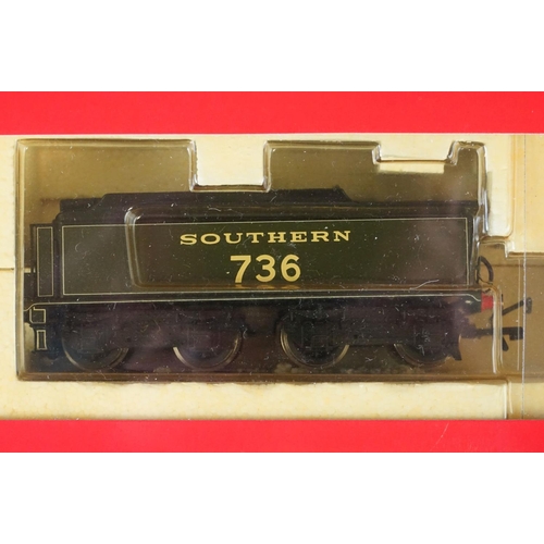 20 - Two boxed Hornby OO gauge locomotives to include R2585 BR 4-6-2 Rebuilt West Country Class 34045 Ott... 