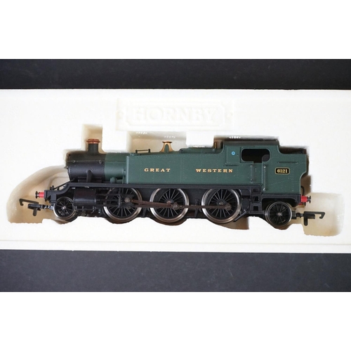 27 - Three boxed Hornby OO gauge R2232 GWR 4-6-0 Castle Class Locomotive 4097 Kenilworth Castle, R2543 BR... 