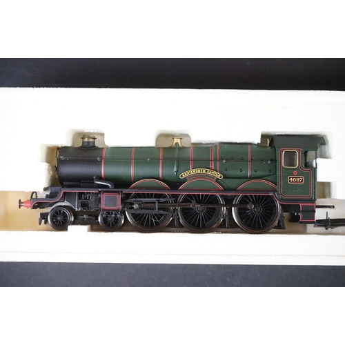 27 - Three boxed Hornby OO gauge R2232 GWR 4-6-0 Castle Class Locomotive 4097 Kenilworth Castle, R2543 BR... 