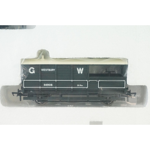 3 - Boxed Bachmann OO gauge 30080 The Western Wanderer set, complete