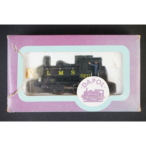 31 - Nine boxed OO gauge locomotives to include 5 x Palitoy Mainline, 2 x Dapol (City of Worcester & D1 0... 