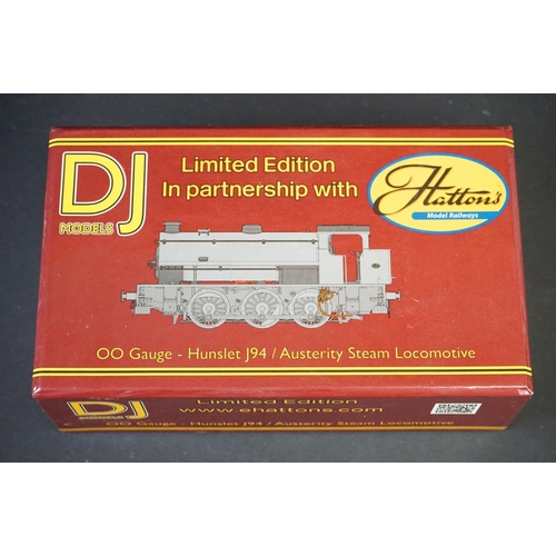 38 - Two boxed Hornby OO gauge locomotives to include Super Detail R2866 Wessex Trains Class 153 DMU 1533... 