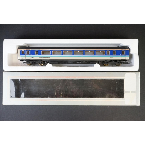 39 - Three boxed Lima OO gauge locomotives/Railcars to include 205050A1 Super Sprinter, L205030 Diesel Lo... 