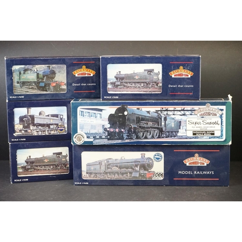 43 - Six boxed Bachmann OO gauge locomotives to include 31401 Lord Nelson 864 Sir Martin Frobisher Malach... 