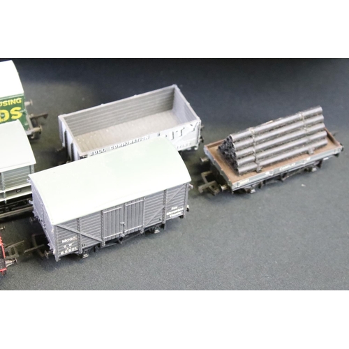 65 - Around 75 OO gauge items of rolling stock to include ltd edn examples, Bachmann, Dapol, Airfix etc