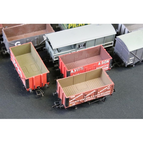 65 - Around 75 OO gauge items of rolling stock to include ltd edn examples, Bachmann, Dapol, Airfix etc