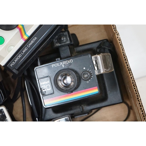 366 - Collection of 12 Polaroid instant cameras to include a Polaroid 636 Talking Camera, Polaroid Colorpa... 